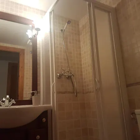 Family Attic Esterri * אסטרי ד'אנאו